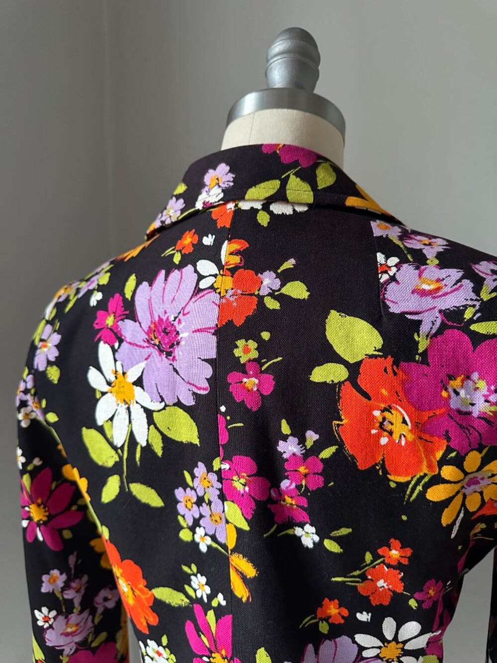 Vintage Floral Cropped Jacket XS | 70s Inspired Statement Jacket - Picture 5 of 9